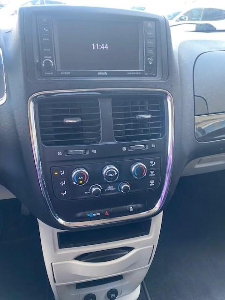 2020 Dodge Grand Caravan SE Passenger Van Photo