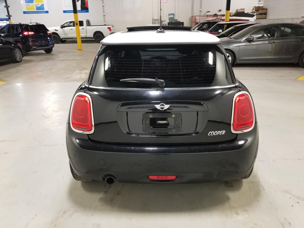 2016 MINI 3 Door Cooper 2dr Hatchback Photo