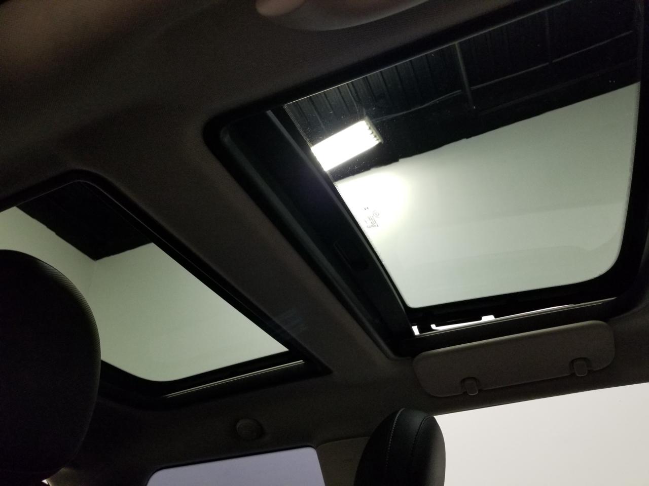 2016 MINI 3 Door Cooper 2dr Hatchback Photo