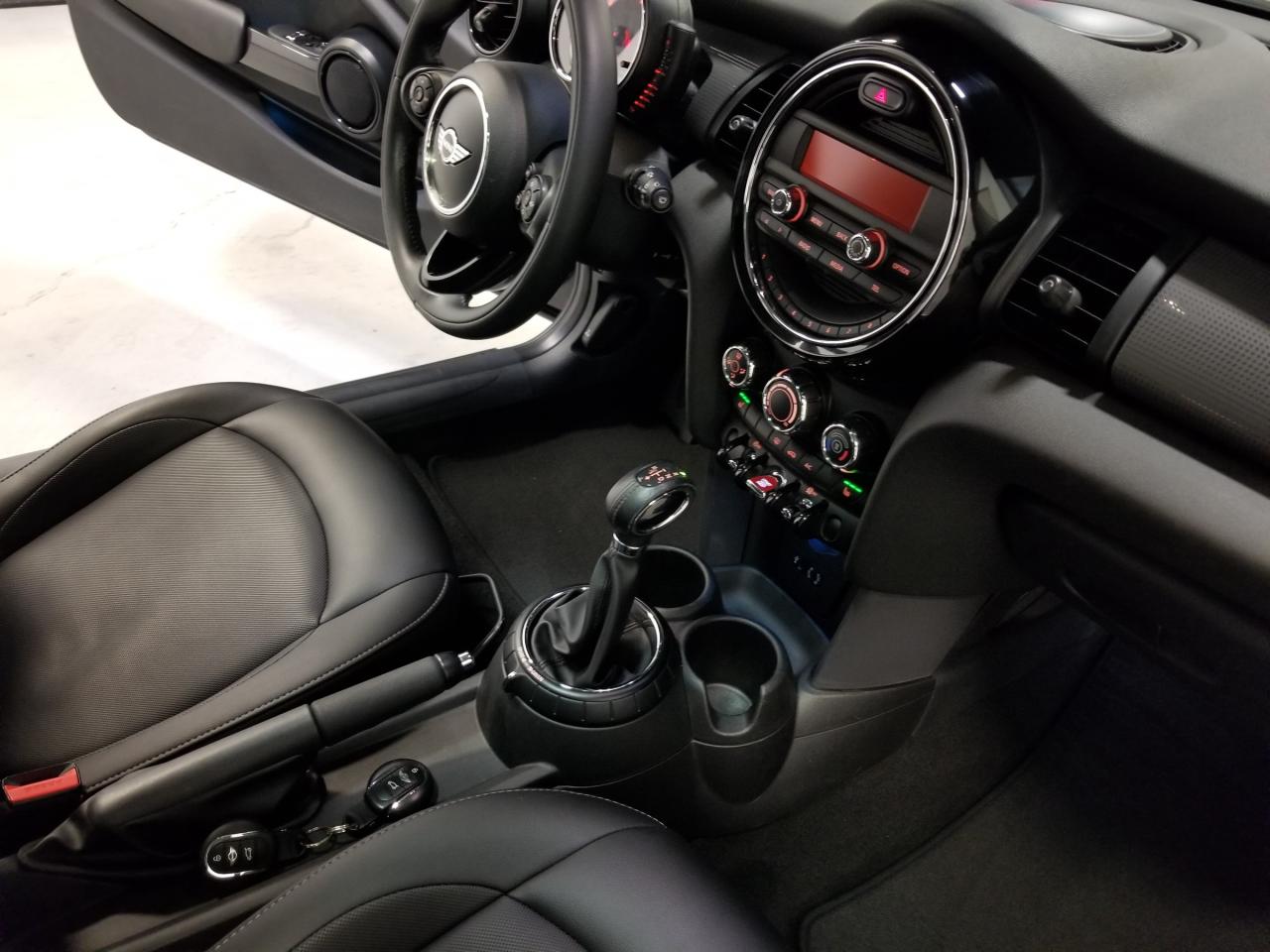 2016 MINI 3 Door Cooper 2dr Hatchback Photo