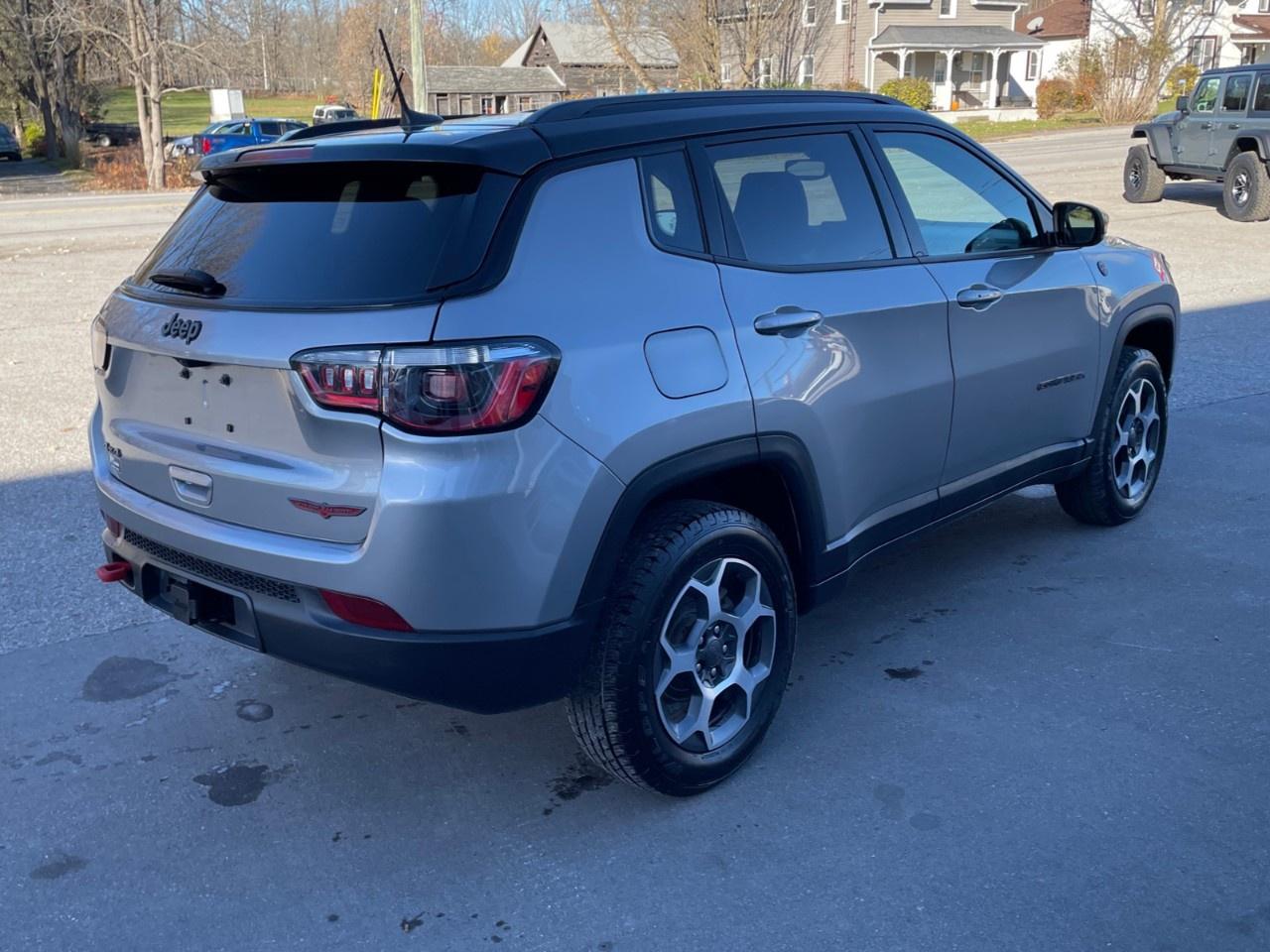 2022 Jeep Compass ONE OWNER & ORIGINALLY BOUGHT HERE Photo