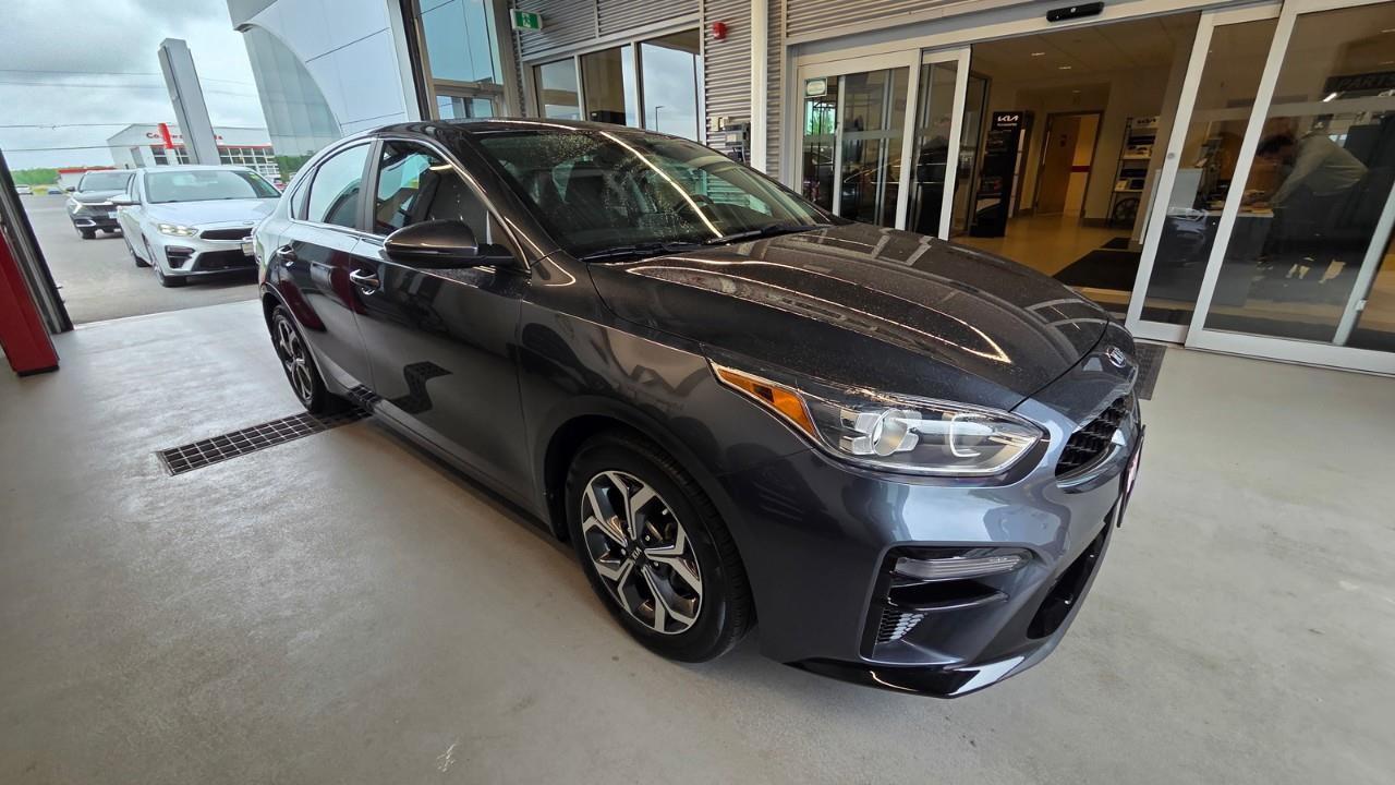 2021 Kia Forte EX 4dr Sedan Photo