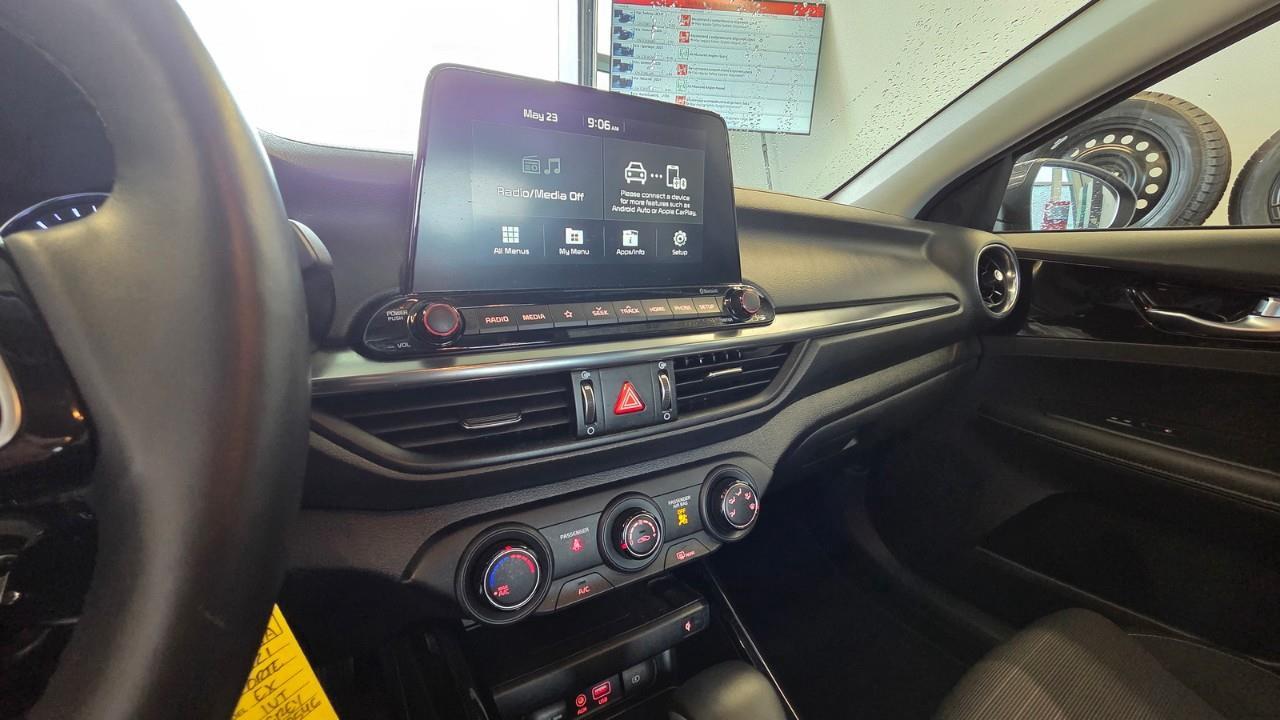 2021 Kia Forte EX 4dr Sedan Photo