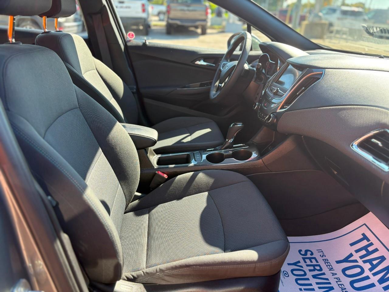 2019 Chevrolet Cruze LT 4dr Sedan Photo