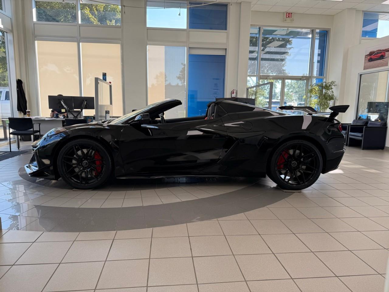 2025 Chevrolet Corvette Z06 w/3LZ 2dr Convertible Photo