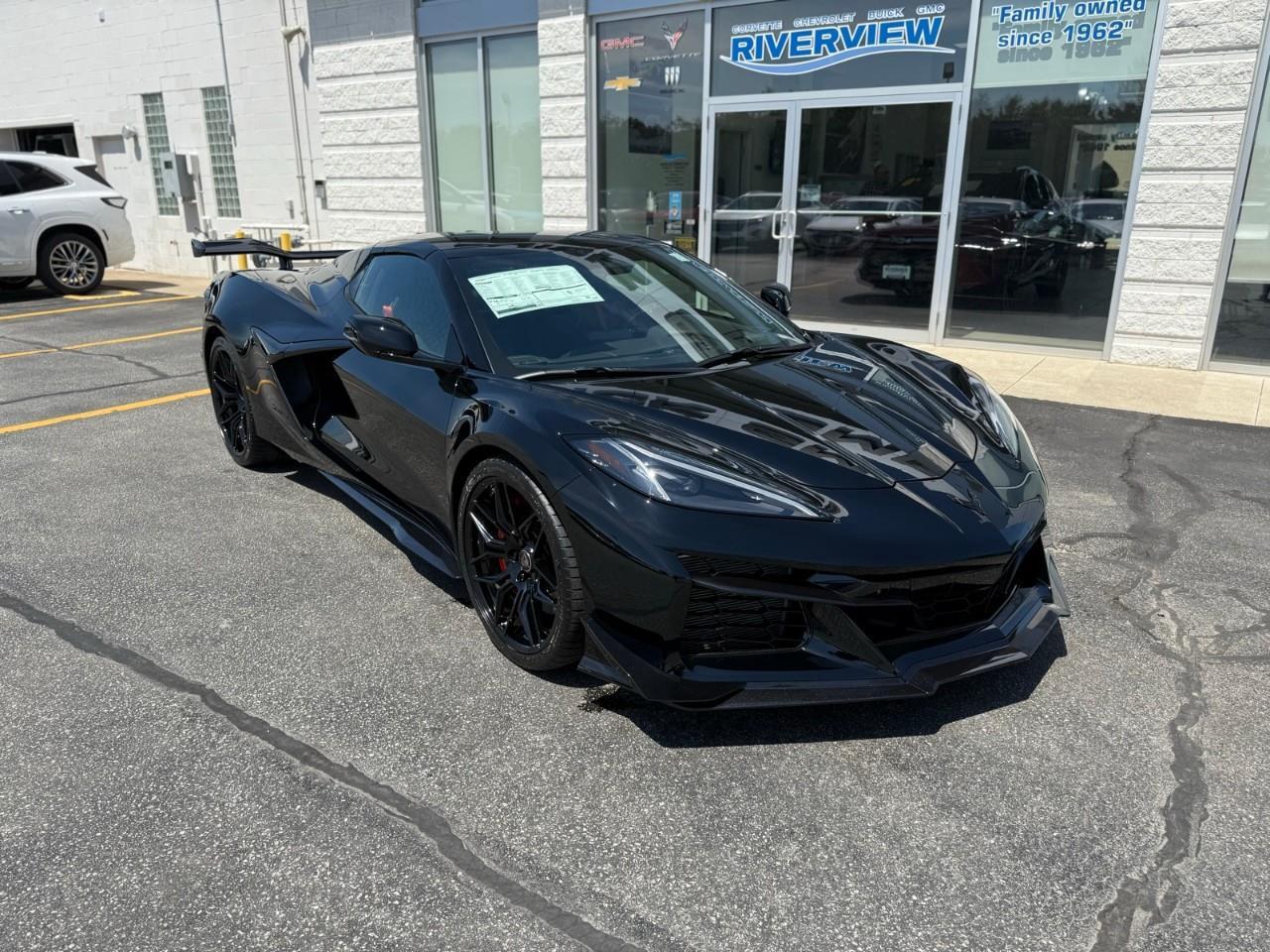 2025 Chevrolet Corvette Z06 w/3LZ 2dr Convertible Photo
