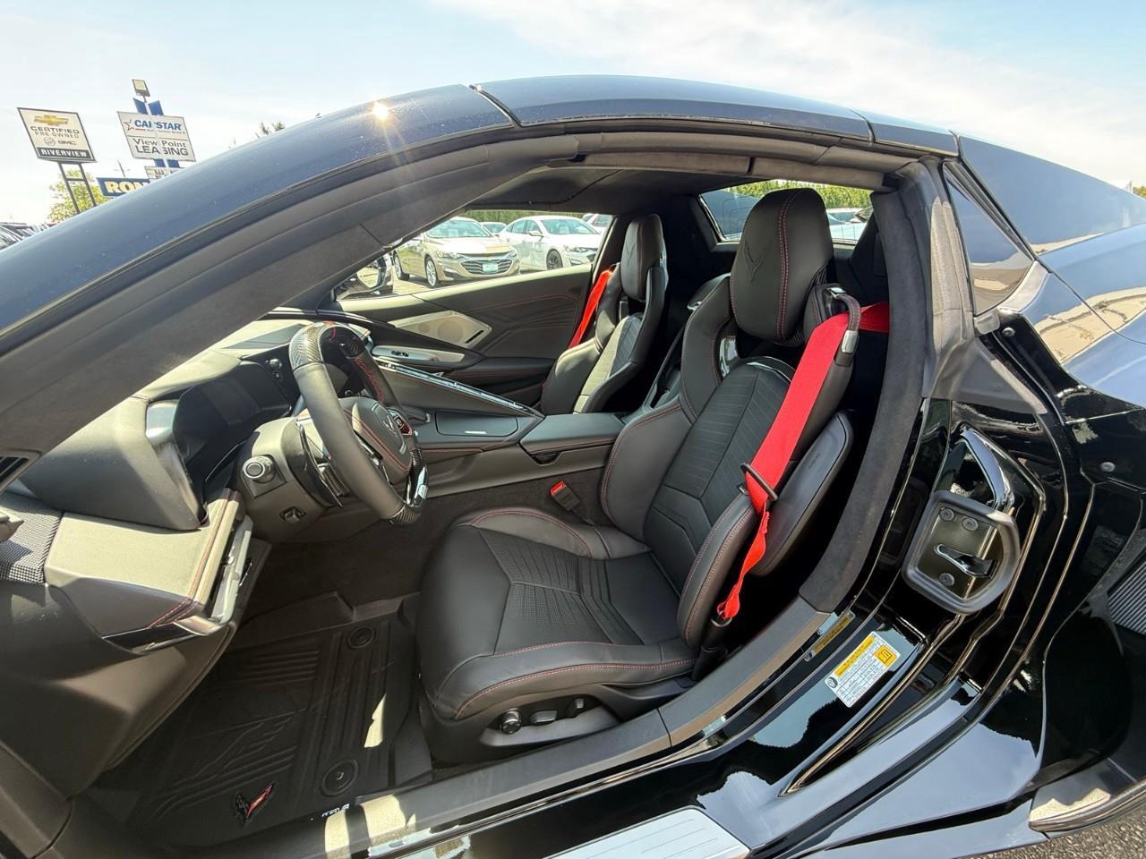 2025 Chevrolet Corvette Z06 w/3LZ 2dr Convertible Photo