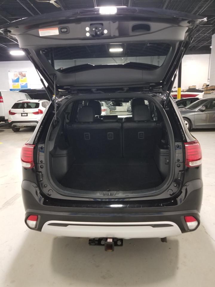 2020 Mitsubishi Outlander Plug-In Hybrid SEL 4dr S-AWC Photo