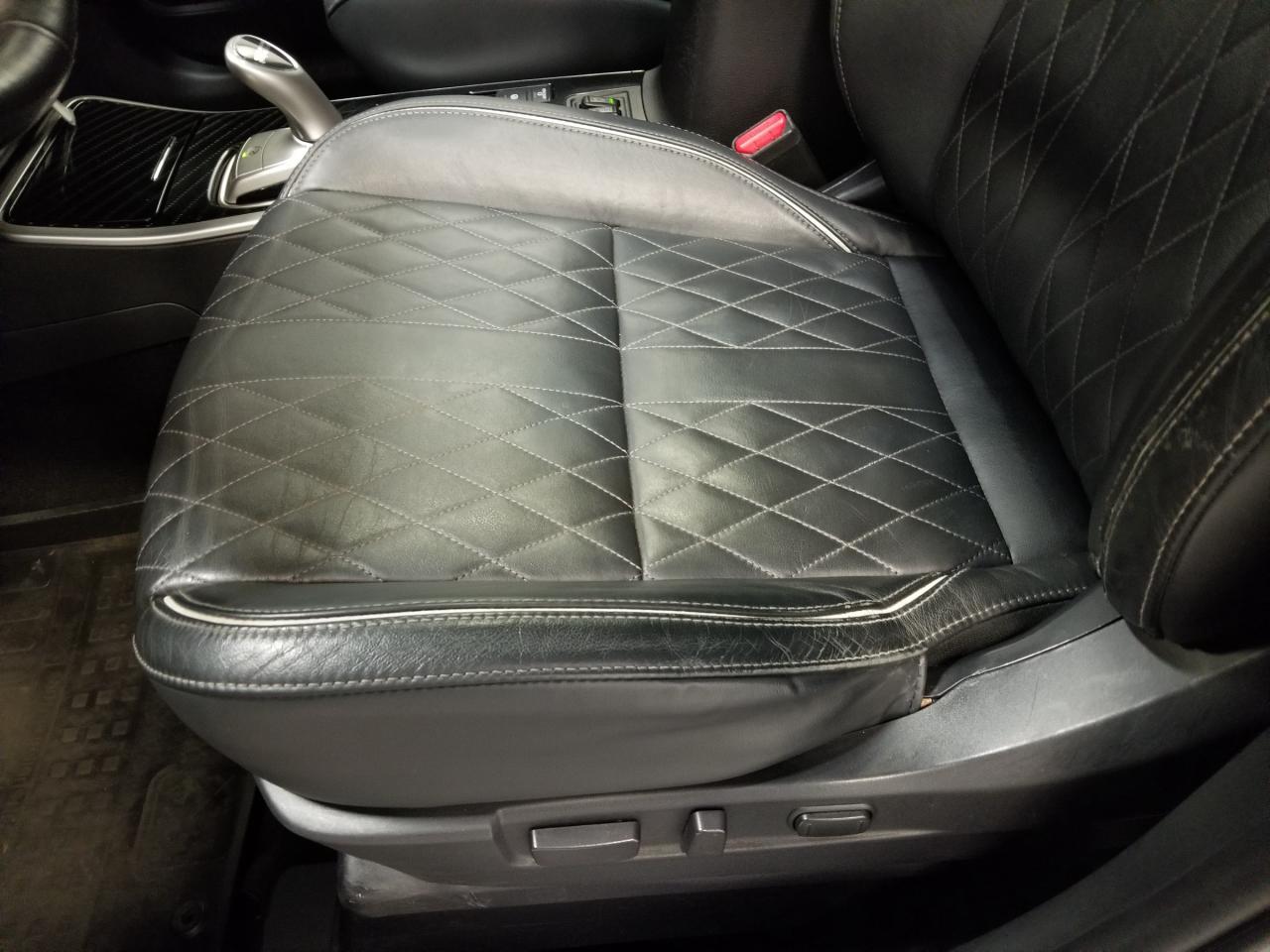 2020 Mitsubishi Outlander Plug-In Hybrid SEL 4dr S-AWC Photo