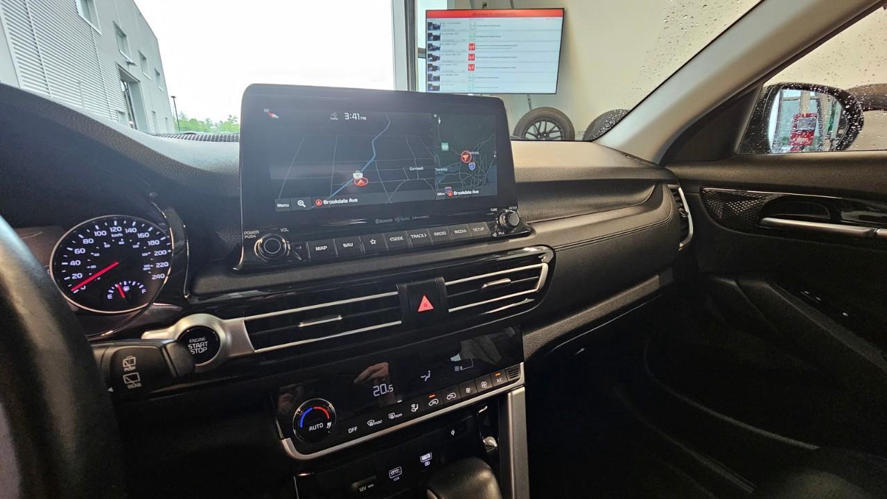 2021 Kia Seltos EX Premium 4dr All-Wheel Drive Photo