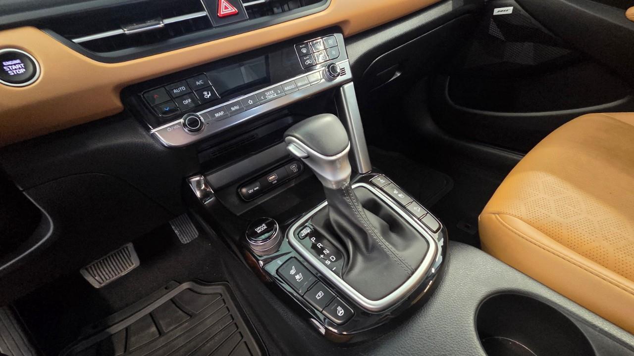 2024 Kia Seltos SX w/Brown Interior 4dr All-Wheel Drive Photo