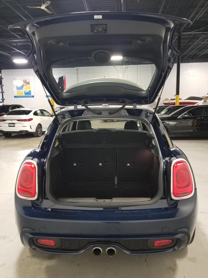 2017 MINI 5 Door Cooper S 4dr Hatchback Photo