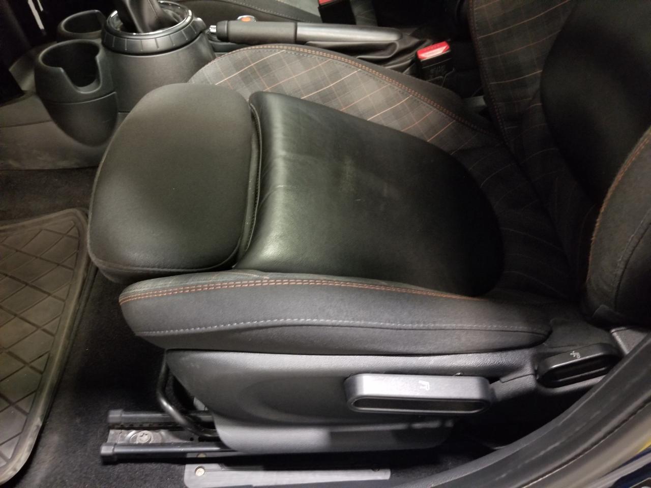 2017 MINI 5 Door Cooper S 4dr Hatchback Photo