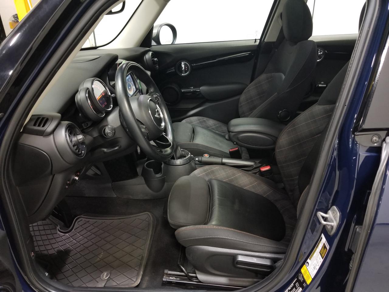 2017 MINI 5 Door Cooper S 4dr Hatchback Photo