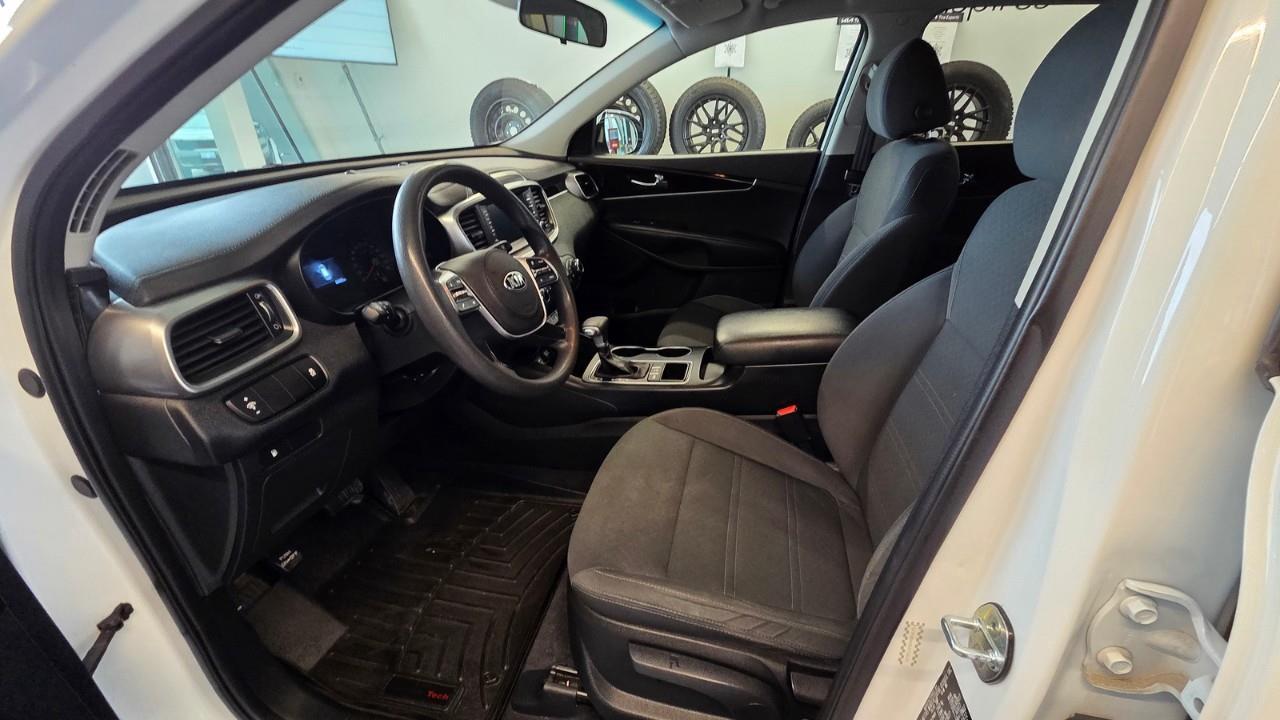 2020 Kia Sorento 2.4L LX 4dr All-wheel Drive Photo