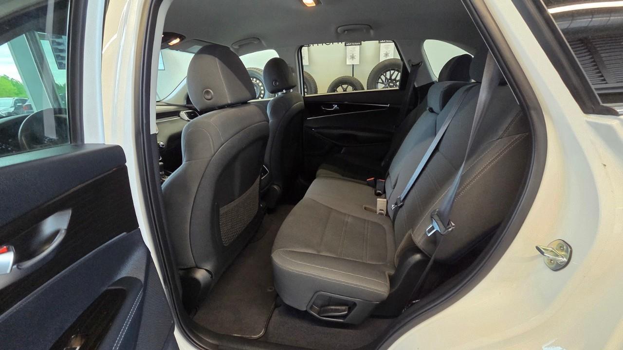 2020 Kia Sorento 2.4L LX 4dr All-wheel Drive Photo
