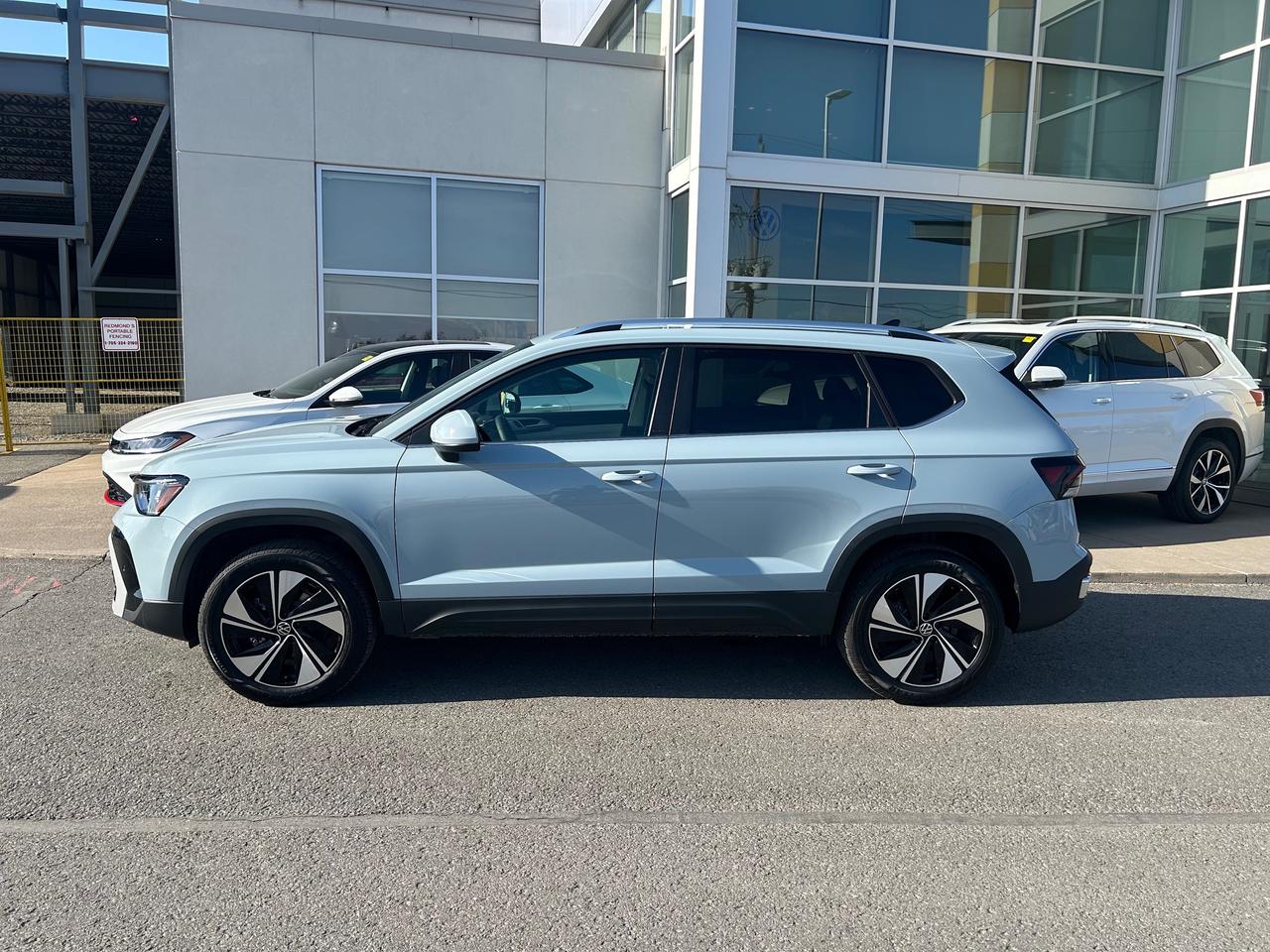 2025 Volkswagen Taos Highline 4dr All-Wheel Drive 4MOTION Photo5