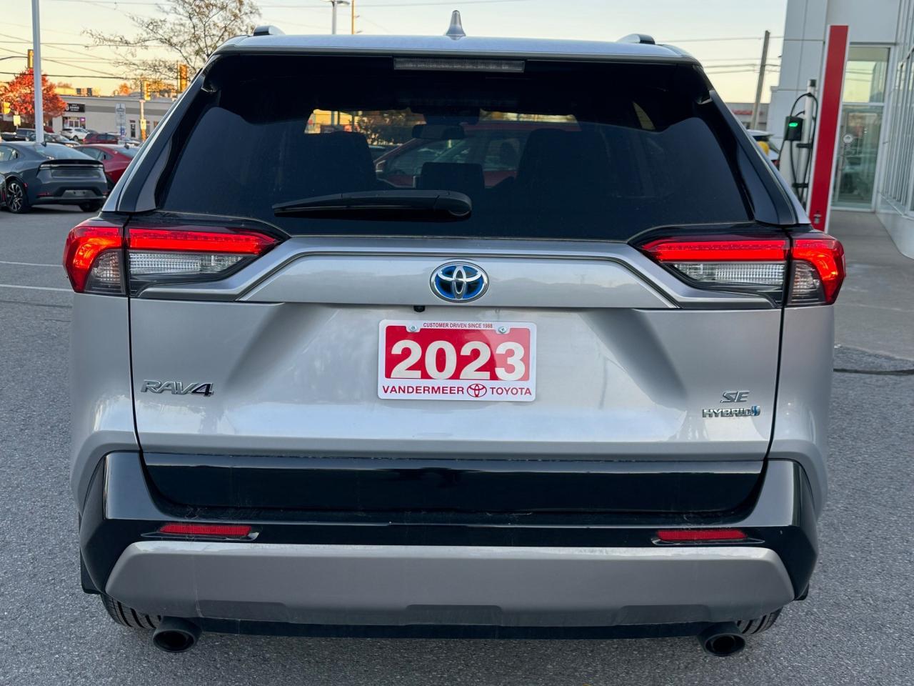 2023 Toyota RAV4 Hybrid SE 4dr All-Wheel Drive Photo