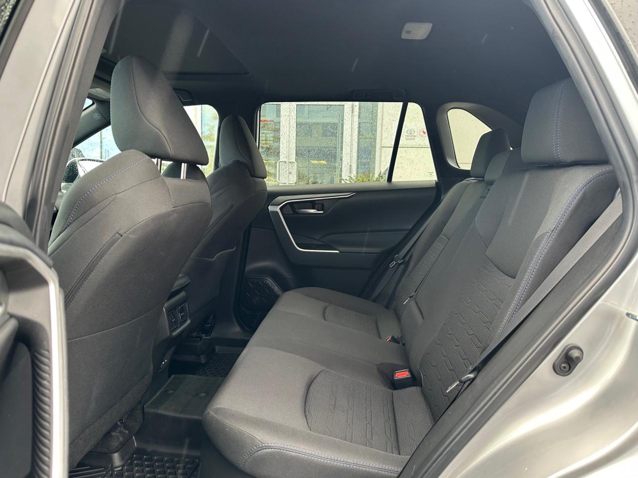 2023 Toyota RAV4 Hybrid SE 4dr All-Wheel Drive Photo