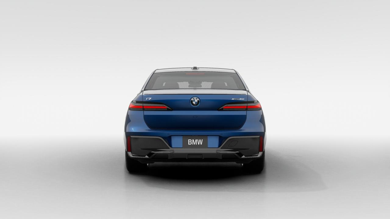 2024 BMW i7 xDrive60 4dr All-Wheel Drive Sedan Photo4