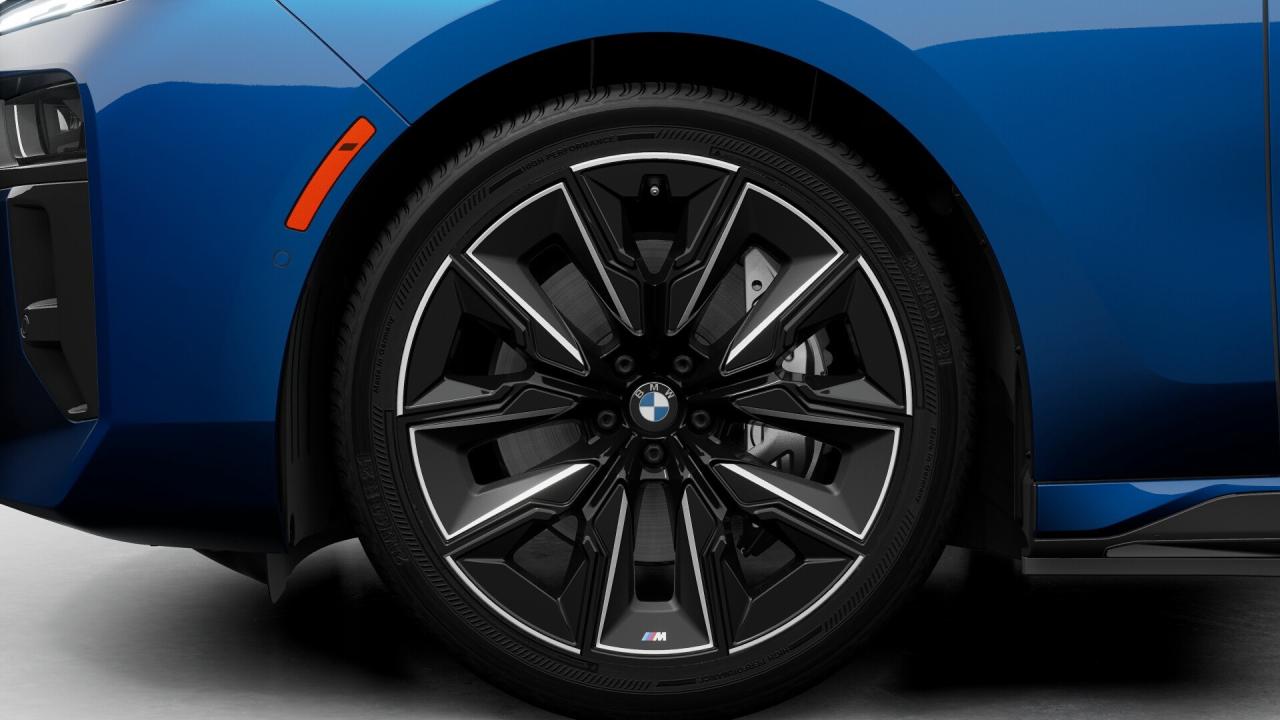 2024 BMW i7 xDrive60 4dr All-Wheel Drive Sedan Photo