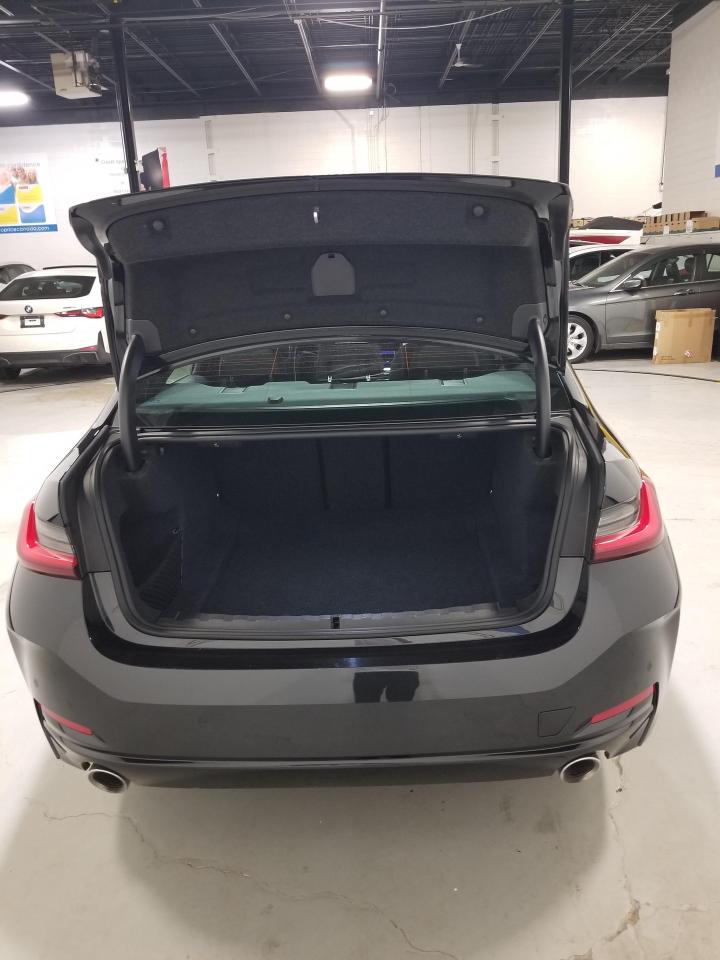 2024 BMW 330 i xDrive 4dr All-Wheel Drive Sedan Photo