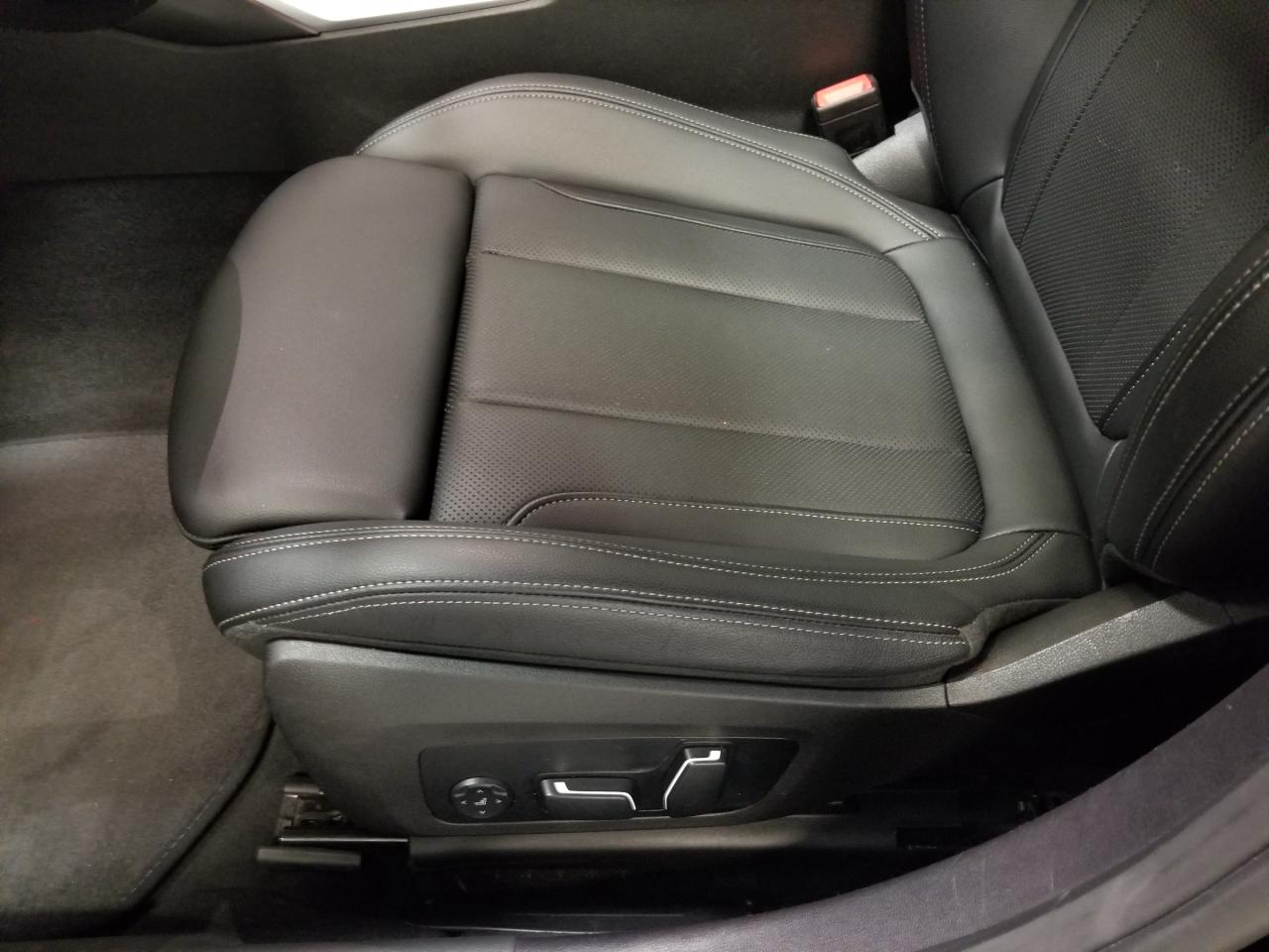 2024 BMW 330 i xDrive 4dr All-Wheel Drive Sedan Photo