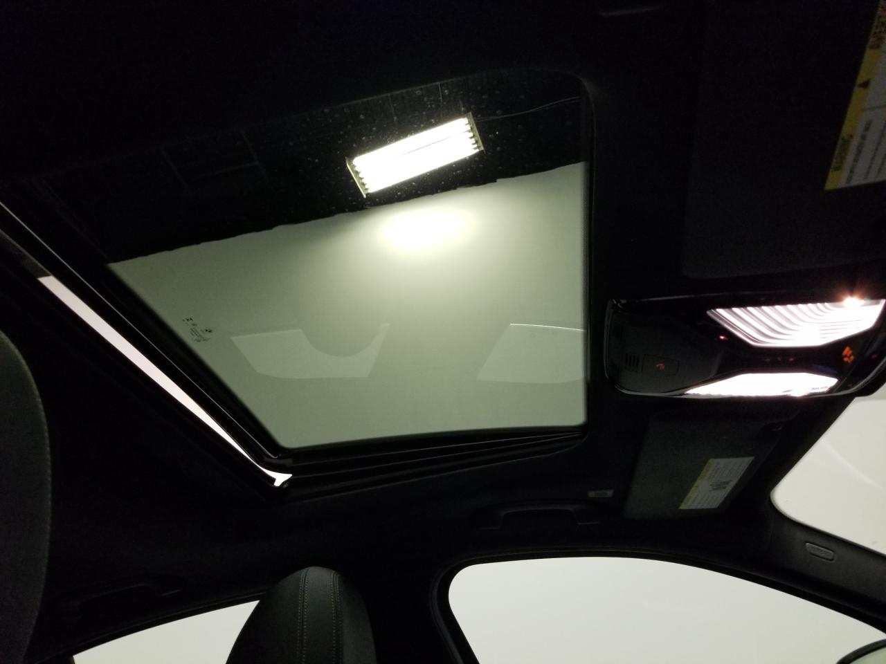 2024 BMW 330 i xDrive 4dr All-Wheel Drive Sedan Photo