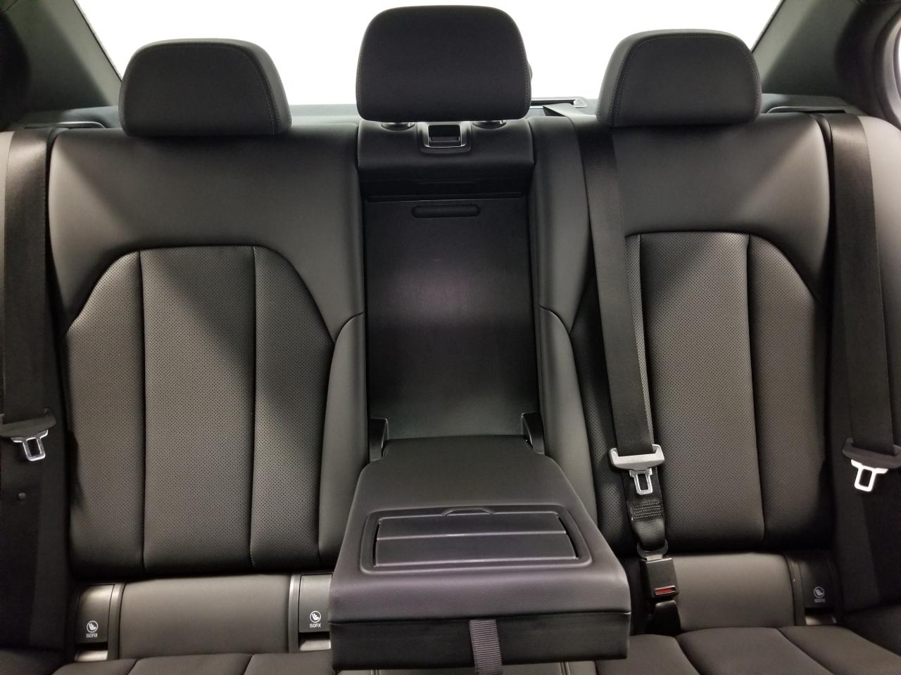 2024 BMW 330 i xDrive 4dr All-Wheel Drive Sedan Photo