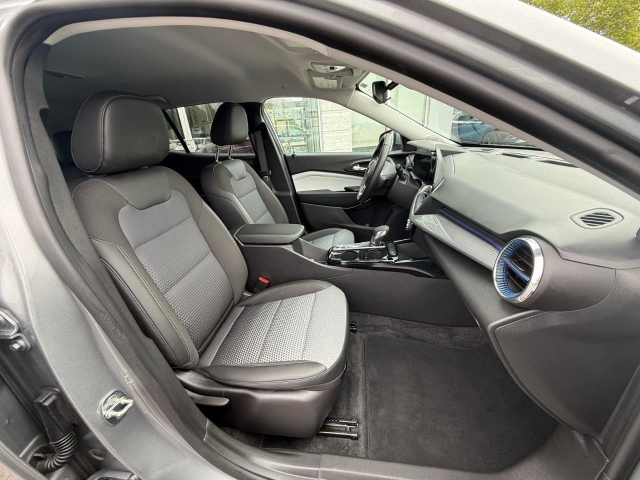 2024 Chevrolet Trax LT 4dr Front-Wheel Drive Photo