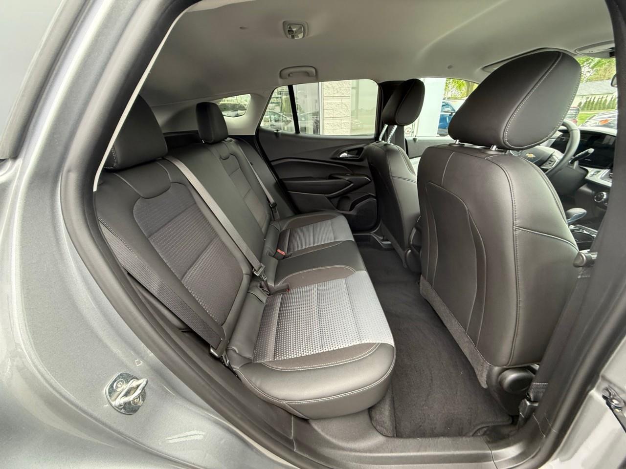 2024 Chevrolet Trax LT 4dr Front-Wheel Drive Photo