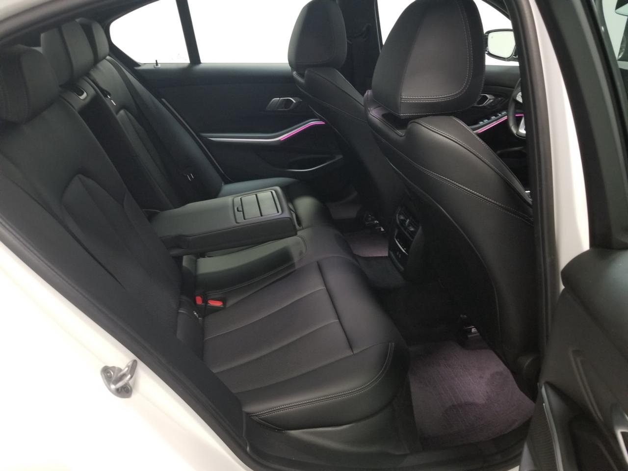 2024 BMW 330 i xDrive 4dr All-Wheel Drive Sedan Photo