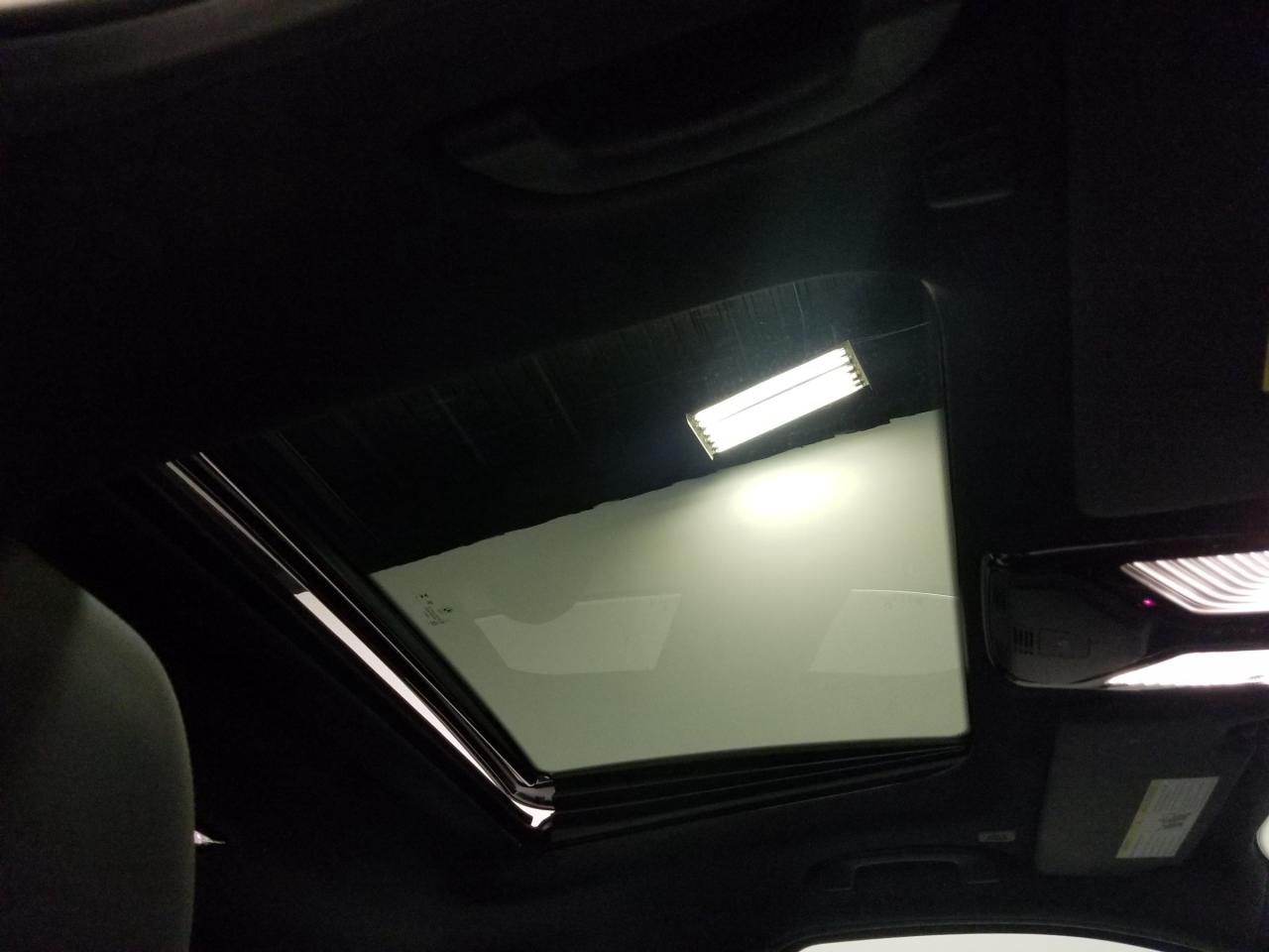 2024 BMW 330 i xDrive 4dr All-Wheel Drive Sedan Photo