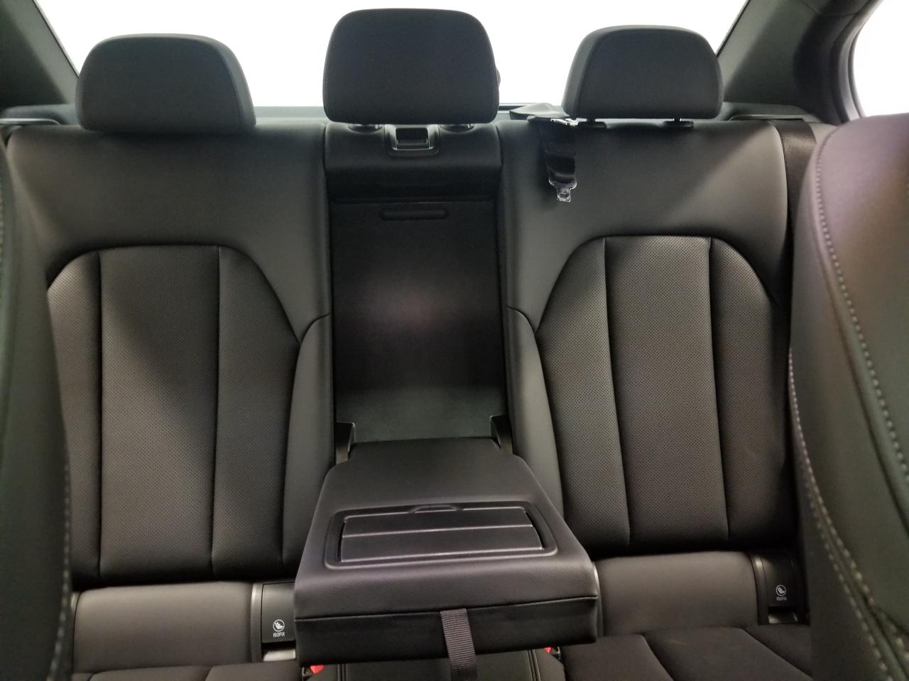 2024 BMW 330 i xDrive 4dr All-Wheel Drive Sedan Photo