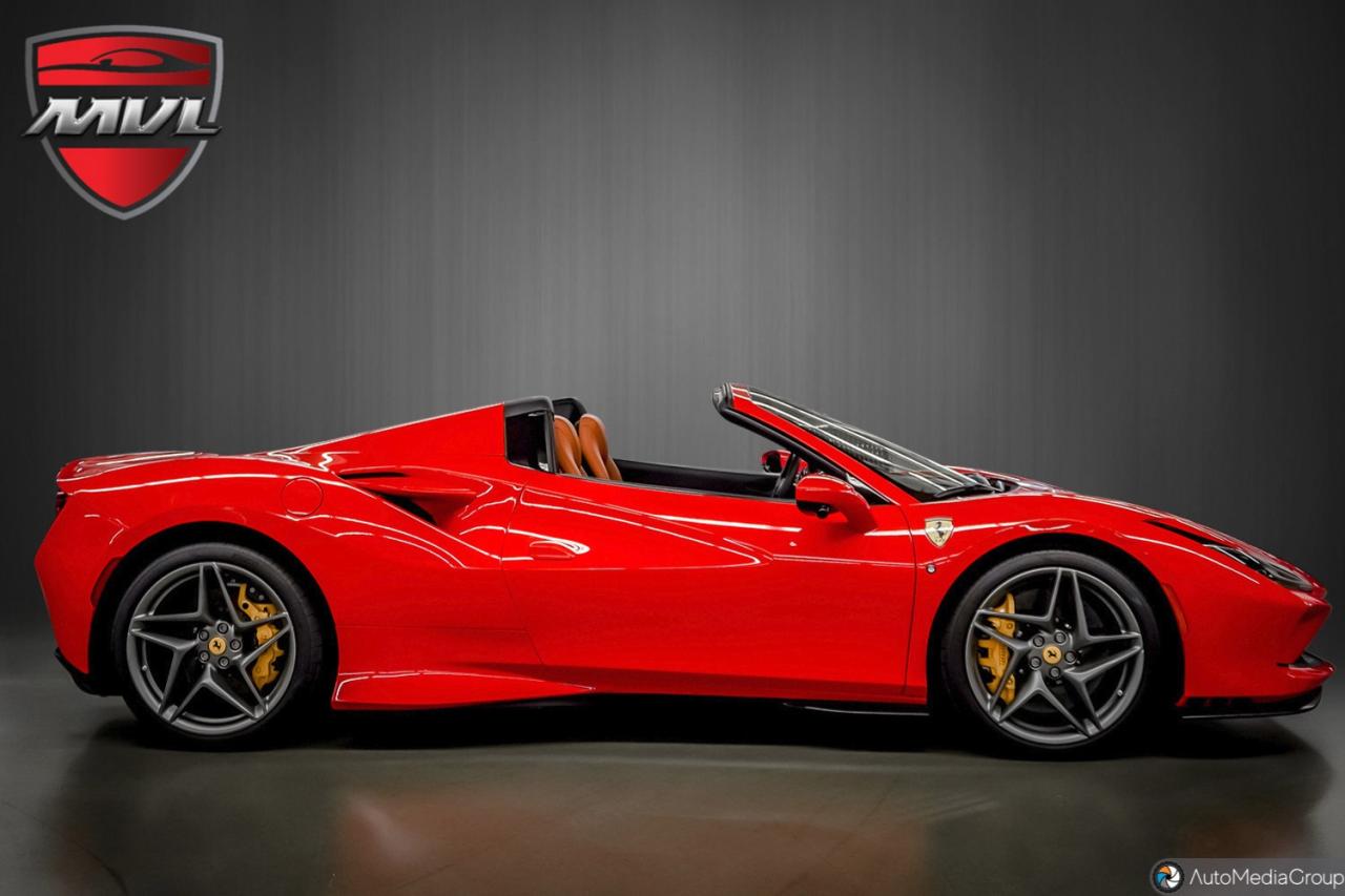 2023 Ferrari F8 Spider Base 2dr Convertible Photo4