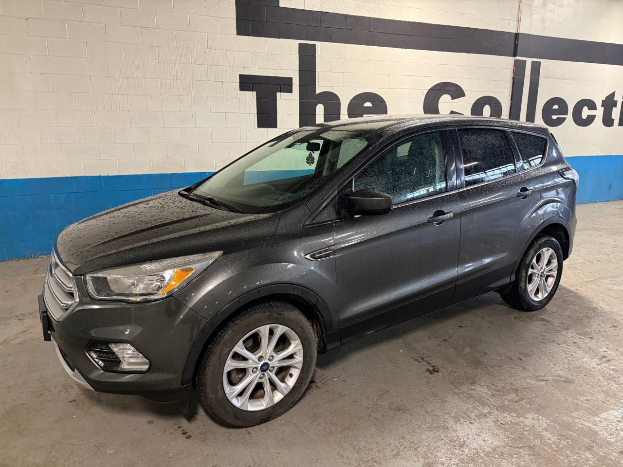 2017 Ford Escape SE 4dr Front-wheel Drive Photo
