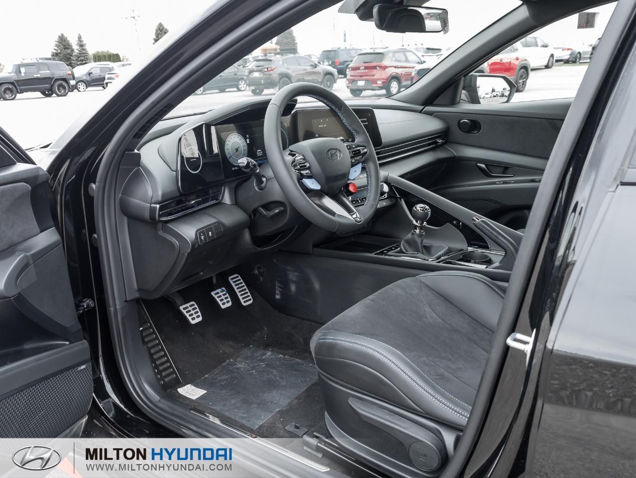 2025 Hyundai Elantra N Base 4dr Sedan Photo