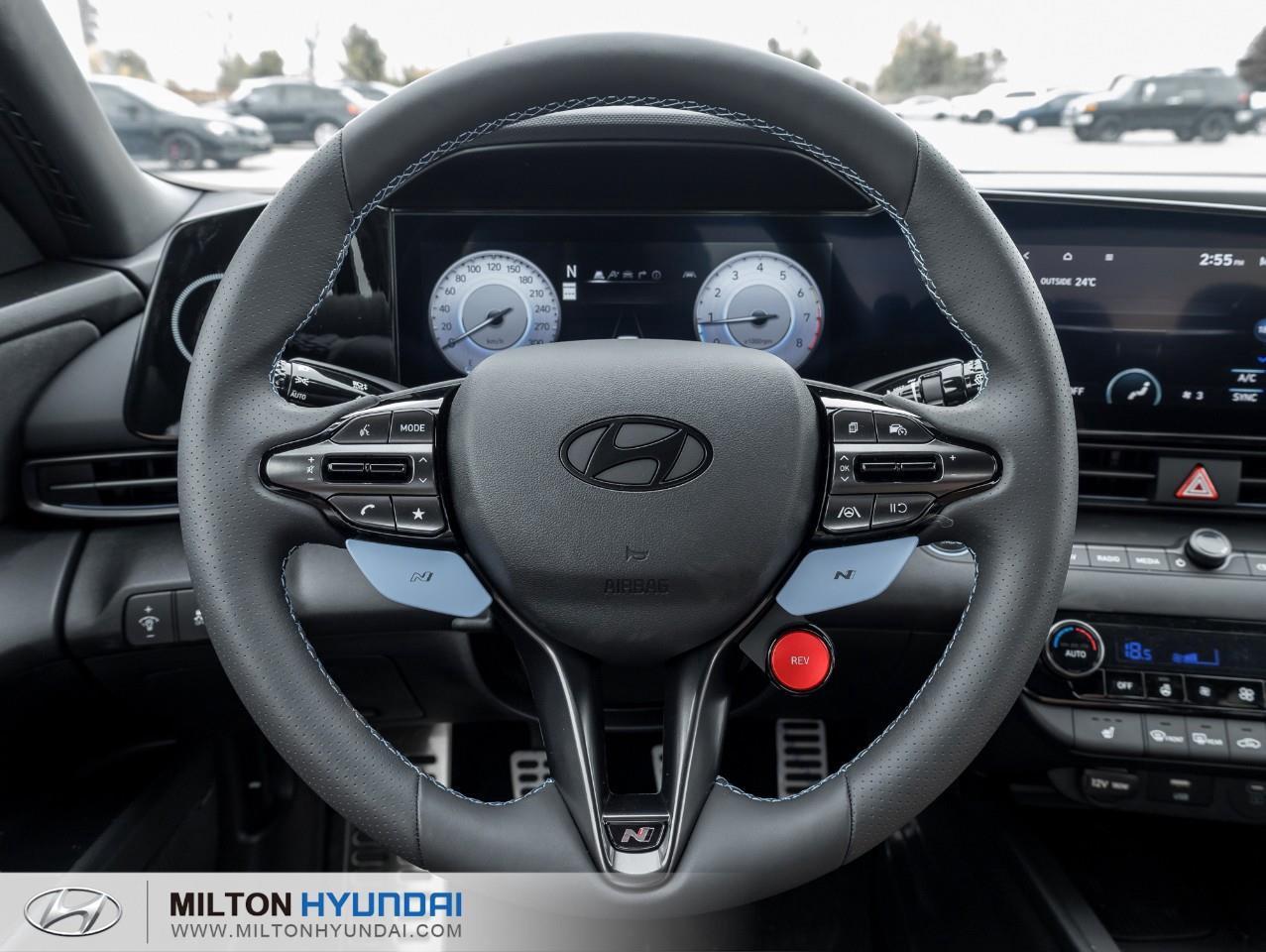 2025 Hyundai Elantra N Base 4dr Sedan Photo