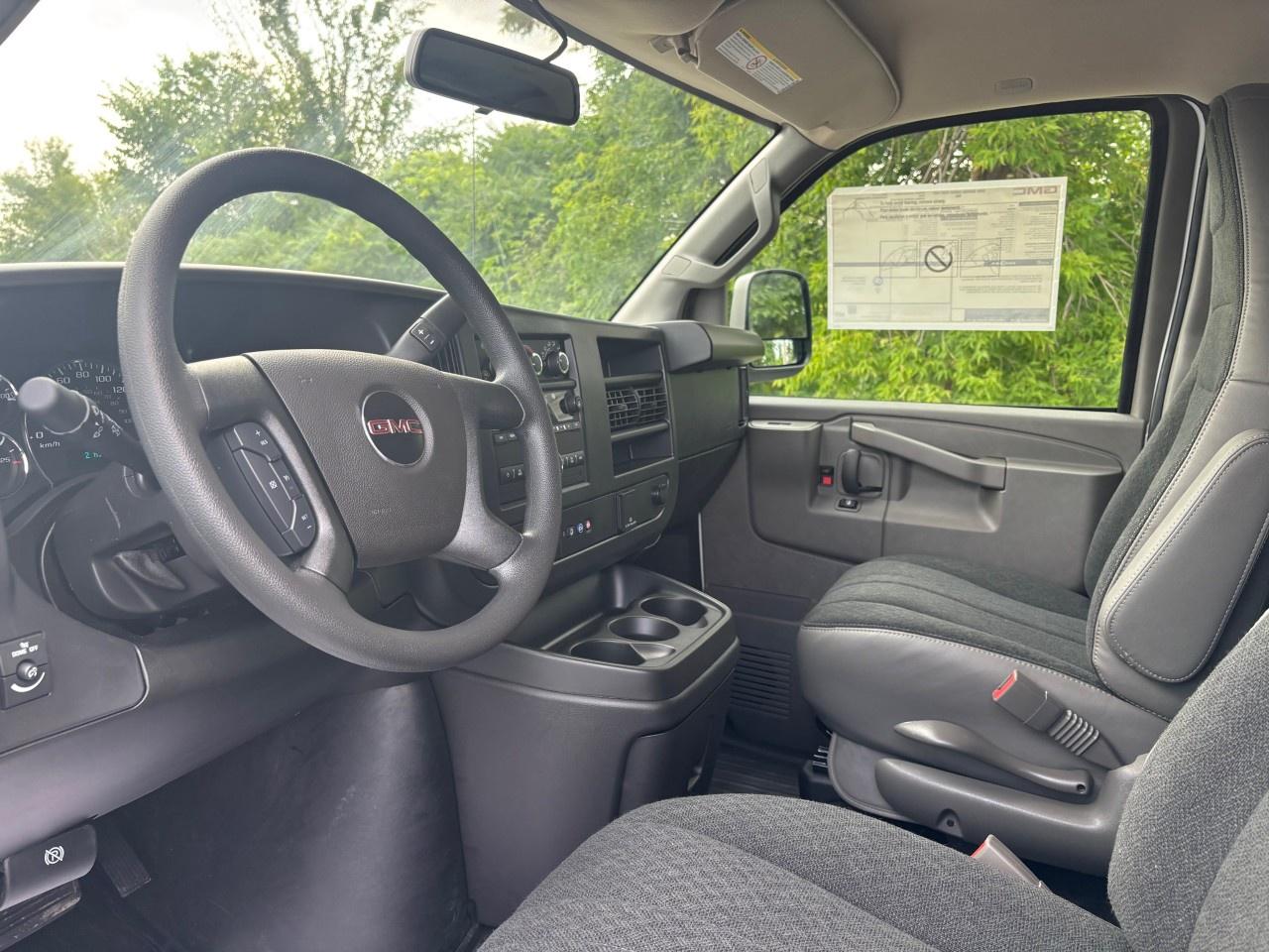 2025 GMC Savana Cargo Van 3500 Extended Wheelbase Rear-Wheel Drive Photo3