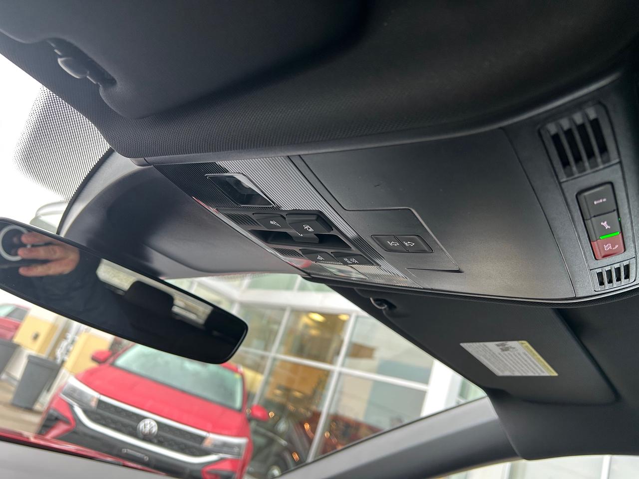 2024 Volkswagen Tiguan Comfortline R-Line Black Edition 4dr All-Wheel Drive 4MOTION Photo