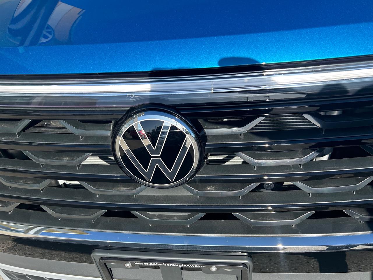 2024 Volkswagen Atlas Cross Sport 2.0 TSI Highline 4dr All-Wheel Drive 4MOTION Photo