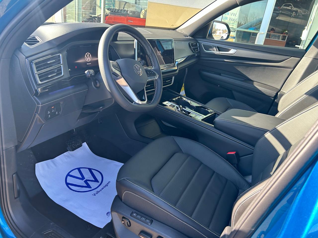 2024 Volkswagen Atlas Cross Sport 2.0 TSI Highline 4dr All-Wheel Drive 4MOTION Photo