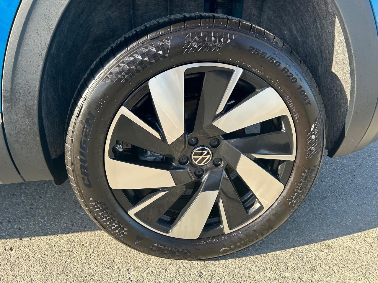 2024 Volkswagen Atlas Cross Sport 2.0 TSI Highline 4dr All-Wheel Drive 4MOTION Photo