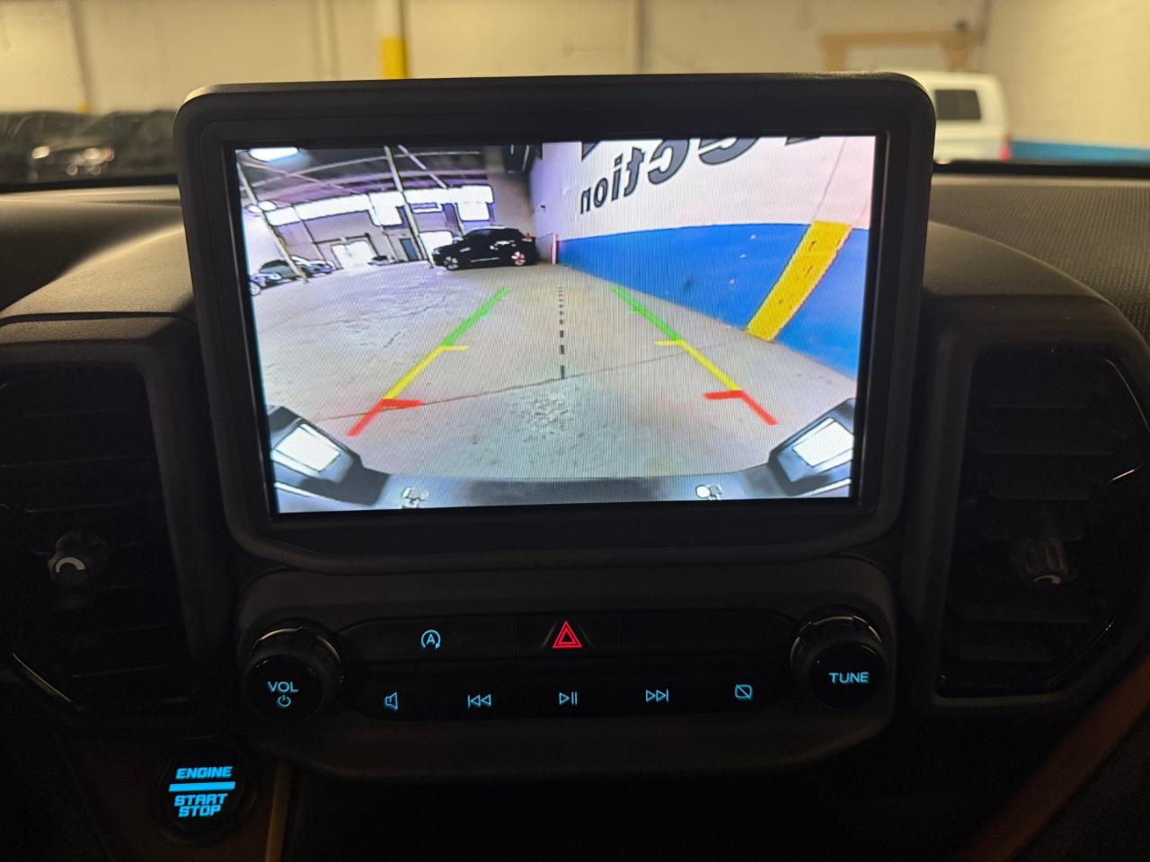 2023 Ford Bronco Sport Outer Banks 4dr 4x4 Photo