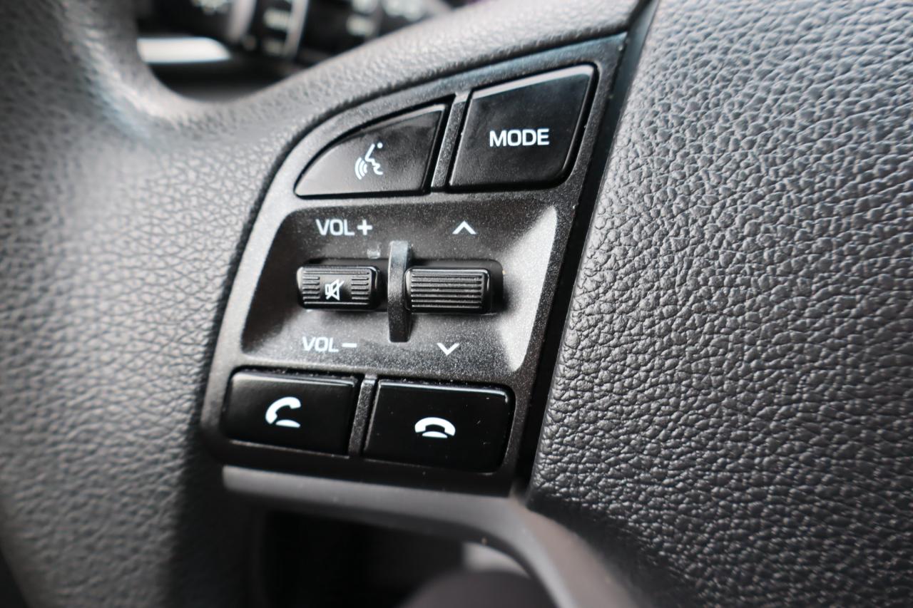 2021 Hyundai Tucson Essential 4dr Front-Wheel Drive Photo