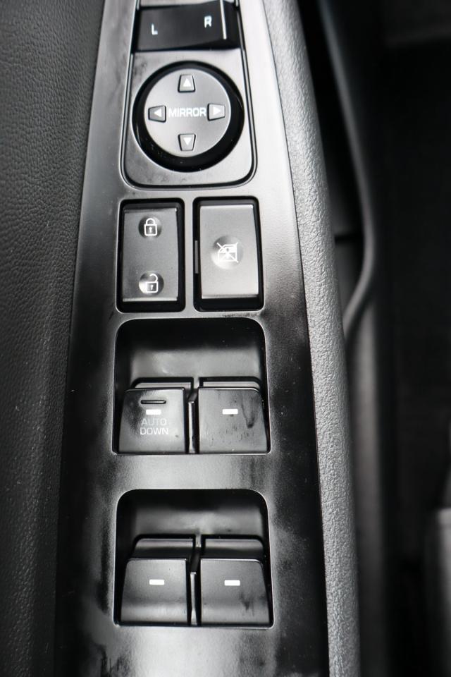 2021 Hyundai Tucson Essential 4dr Front-Wheel Drive Photo