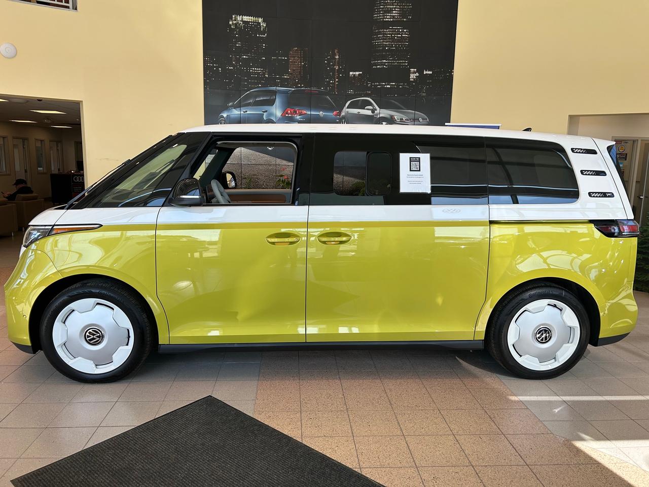 2025 Volkswagen ID. Buzz 1st Edition 4dr All-Wheel Drive 4MOTION Photo1
