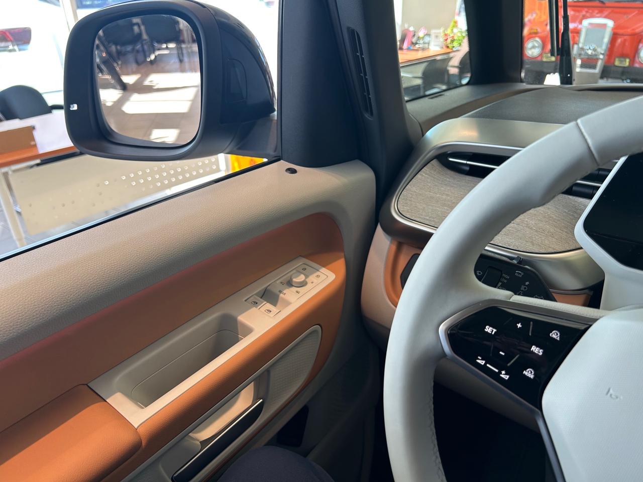 2025 Volkswagen ID. Buzz 1st Edition 4dr All-Wheel Drive 4MOTION Photo