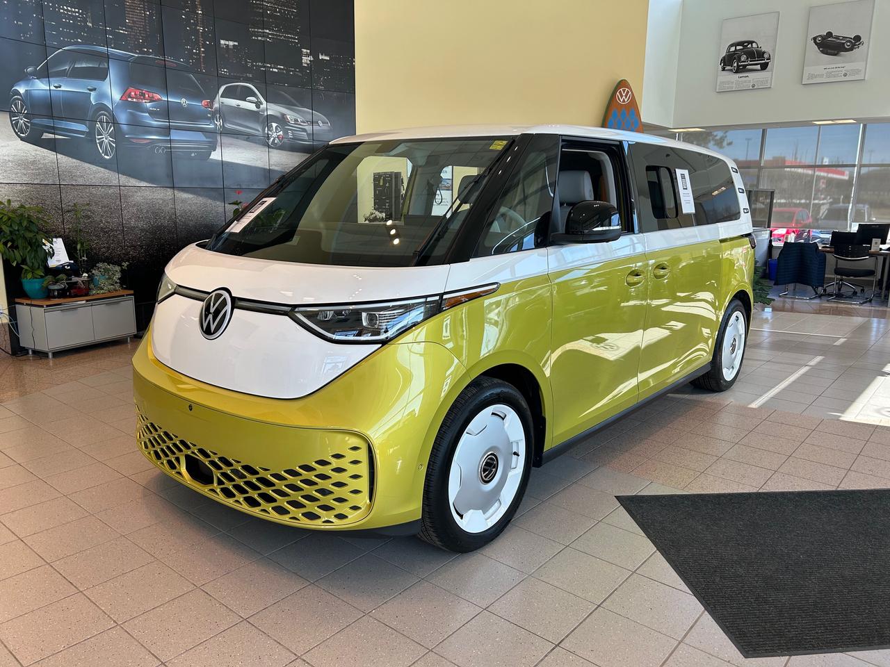 2025 Volkswagen ID. Buzz 1st Edition 4dr All-Wheel Drive 4MOTION Photo