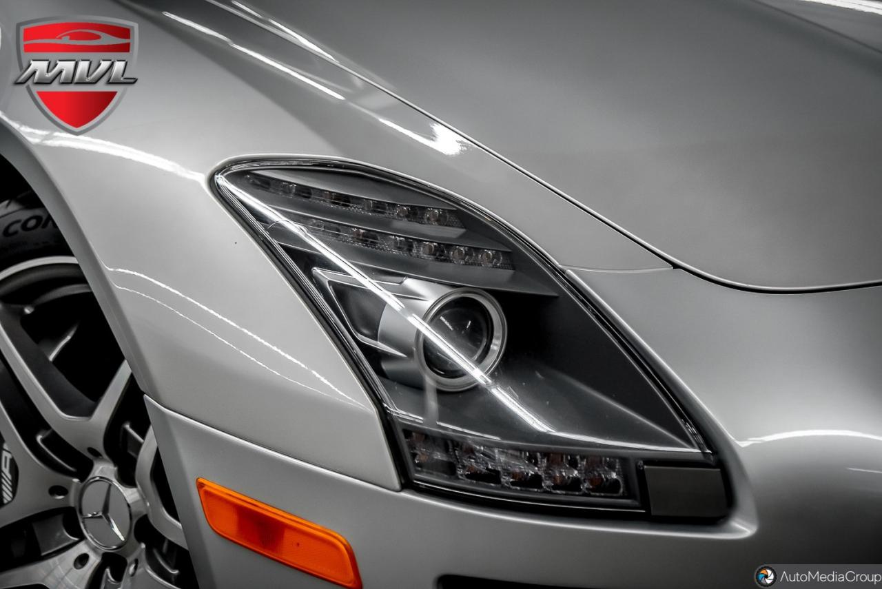 2011 Mercedes-Benz SLS AMG Base SLS AMG 2dr Coupe Photo3